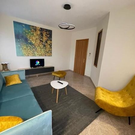 Evendum Central Apartment 1 Tiranë Eksteriør bilde
